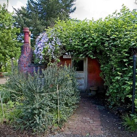 Hotel Mcmenamins Edgefield Troutdale Exterior foto