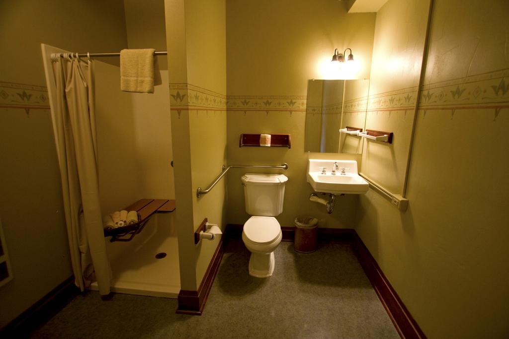 Hotel Mcmenamins Edgefield Troutdale Habitación foto