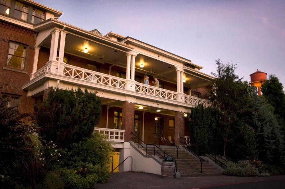 Hotel Mcmenamins Edgefield Troutdale Exterior foto
